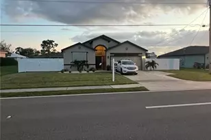 304 SW Trafalgar Parkway, Cape Coral, FL 33991 - Photo 3