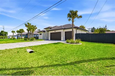 423 SW 19th Ave, Cape Coral, FL 33991 - Photo 3