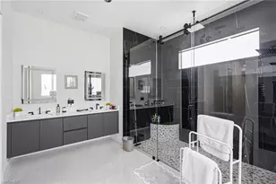 423 SW 19th Ave, Cape Coral, FL 33991 - Photo 23