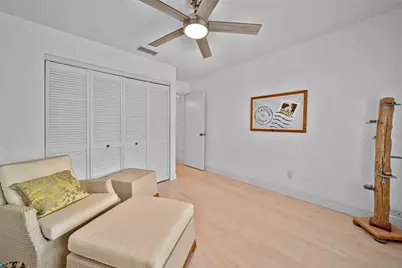 1446 Sandpiper Cir, Sanibel, FL 33957 - Photo 17