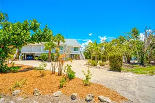 1446 Sandpiper Cir, Sanibel, FL 33957 - Photo 3