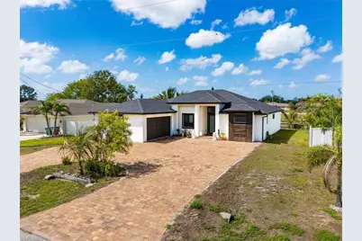 220 NE 8th Pl, Cape Coral, FL 33909 - Photo 31