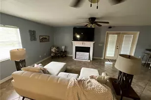 2218 Jackson Ave, Alva, FL 33920 - Photo 7