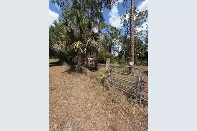 8261 Scarecrow Rd, North Fort Myers, FL 33917 - Photo 9