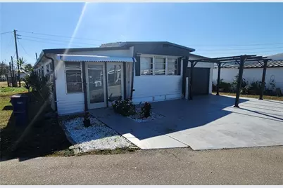 110 Gaslight Ave, North Fort Myers, FL 33917 - Photo 1