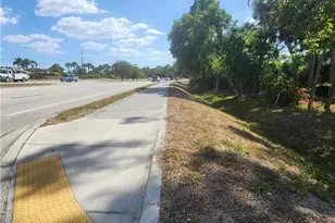 110 Gaslight Ave, North Fort Myers, FL 33917 - Photo 19