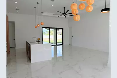 922 Santa Barbara Blvd N, Cape Coral, FL 33993 - Photo 13