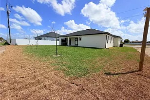 922 Santa Barbara Blvd N, Cape Coral, FL 33993 - Photo 45