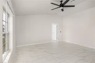 916 NE 1st Pl, Cape Coral, FL 33909 - Photo 9