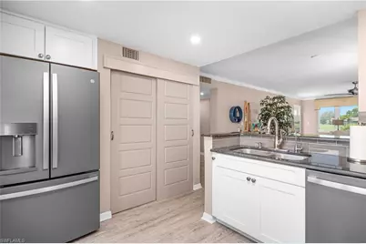 6102 Augusta Dr #116, Fort Myers, FL 33907 - Photo 5