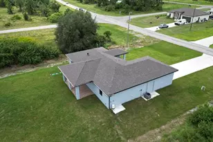 1051 Eisenhower Blvd, Lehigh Acres, FL 33974 - Photo 17