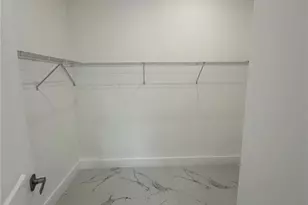 612 Ames St E, Lehigh Acres, FL 33974 - Photo 9