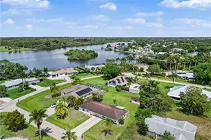 2208/2210 Iris Way, Fort Myers, FL 33905 - Photo 43