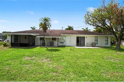 2208/2210 Iris Way, Fort Myers, FL 33905 - Photo 37