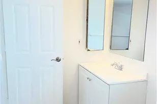 321 Trafalgar Pkwy, Cape Coral, FL 33991 - Photo 21