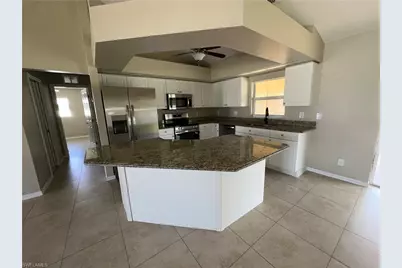 4609 SW 9th Ave, Cape Coral, FL 33914 - Photo 5