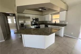 4609 SW 9th Ave, Cape Coral, FL 33914 - Photo 5