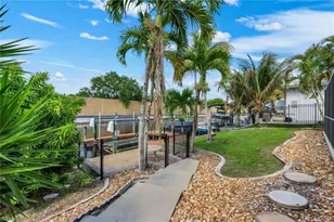 2513 Everest Pkwy, Cape Coral, FL 33904 - Photo 3