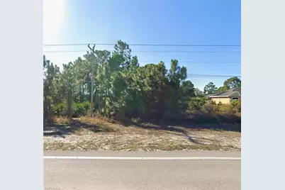 844 Bell Blvd, Lehigh Acres, FL 33974 - Photo 3
