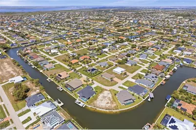 2222 SW 31st Ln, Cape Coral, FL 33914 - Photo 11