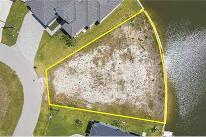 2222 SW 31st Ln, Cape Coral, FL 33914 - Photo 5