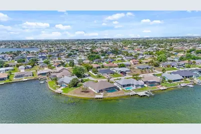 837 SW 2nd Ave, Cape Coral, FL 33991 - Photo 33