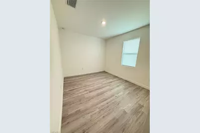 611 Greenbriar Blvd, Lehigh Acres, FL 33972 - Photo 9