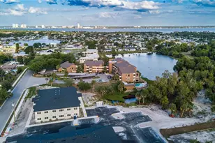 2069 W Lakeview Blvd, North Fort Myers, FL 33903 - Photo 33