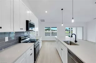 1517 NE 23rd St, Cape Coral, FL 33909 - Photo 13