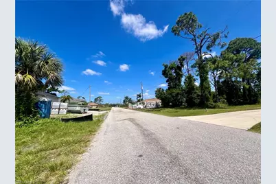 60 Pine Valley Ct, Rotonda West, FL 33947 - Photo 3