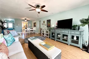 4563 SE 5th Pl, Cape Coral, FL 33904 - Photo 3