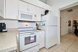 2201 SE 5th Ave, Cape Coral, FL 33990 - Photo 3