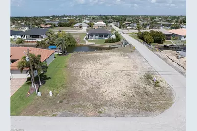 2581 SW 28th Ter, Cape Coral, FL 33914 - Photo 1