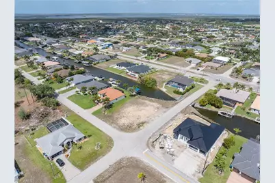 2581 SW 28th Ter, Cape Coral, FL 33914 - Photo 3