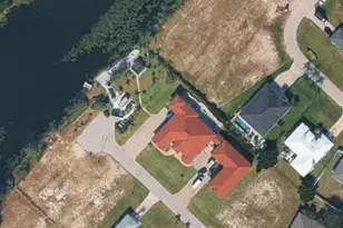 2633 NW 24th St, Cape Coral, FL 33993 - Photo 21