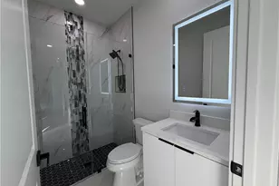 112 NE 6th St, Cape Coral, FL 33909 - Photo 17