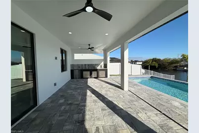 112 NE 6th St, Cape Coral, FL 33909 - Photo 27