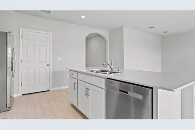 424 Tropicana Pkwy E, Cape Coral, FL 33909 - Photo 27