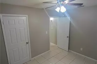 810 Palm Blvd, Lehigh Acres, FL 33936 - Photo 9