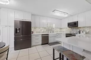 5590 Woodrose Ct, Fort Myers, FL 33907 - Photo 3