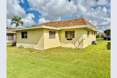 2212 Gardenia Way, Lehigh Acres, FL 33936 - Photo 7