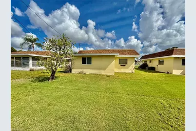 2212 Gardenia Way, Lehigh Acres, FL 33936 - Photo 5