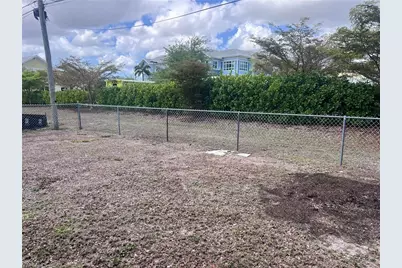 1416 SE 1st Pl, Cape Coral, FL 33990 - Photo 9