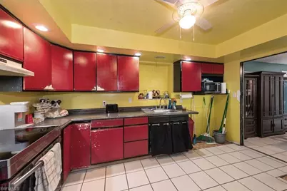 319 W Mariana Ave, North Fort Myers, FL 33903 - Photo 15