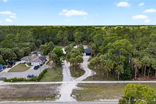 1641 8th St NE, Naples, FL 34120 - Photo 27