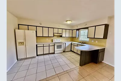 304 Cleveland Ave, Lehigh Acres, FL 33936 - Photo 7