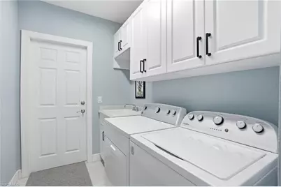 1309 SW 19th Ln, Cape Coral, FL 33991 - Photo 27