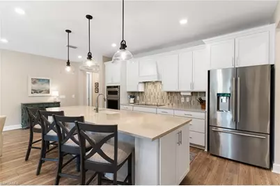 4057 E Hampton Cir, Alva, FL 33920 - Photo 11