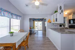 11089 Sunglow Ln, Fort Myers, FL 33908 - Photo 11