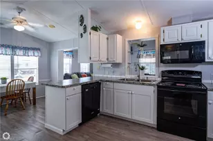 11089 Sunglow Ln, Fort Myers, FL 33908 - Photo 13